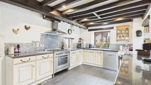 Photo 12- click for photo gallery